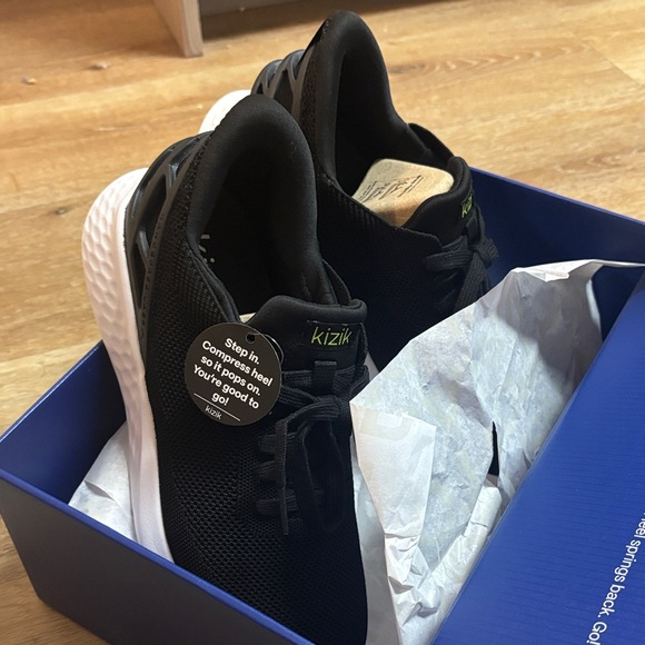 Kizik Women's Athens slip on 9.5 Wide - Picture 7 of 7